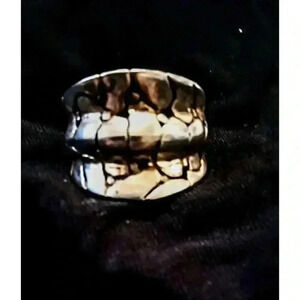 Beautiful Vintage Silver Toned Ring, Size 7/8
